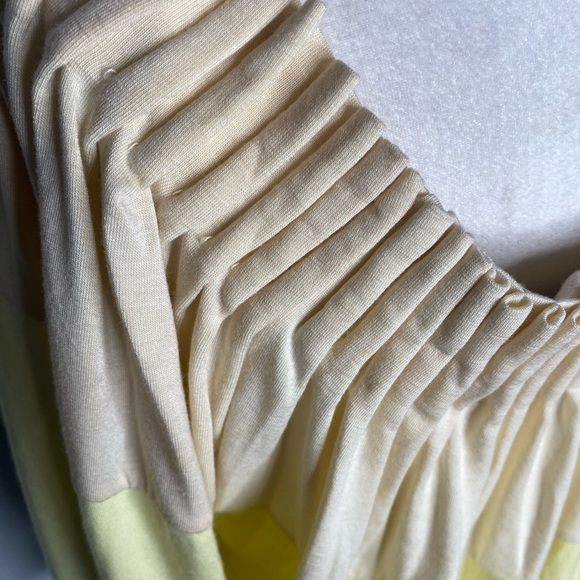 BCBGMAXAZRIA Color Block Tunic Size Small - Picture 6 of 8